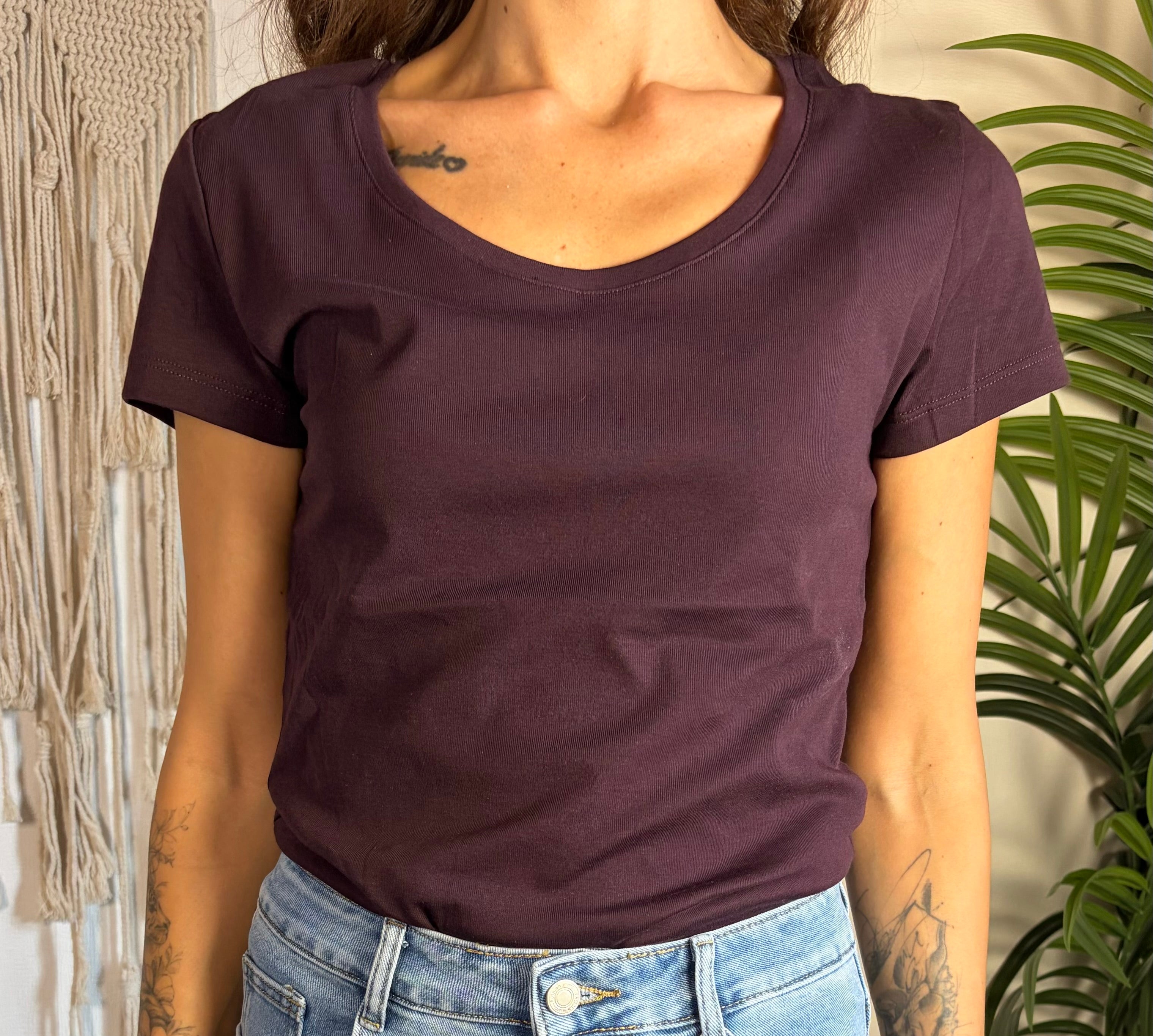 T-shirt basica girocollo