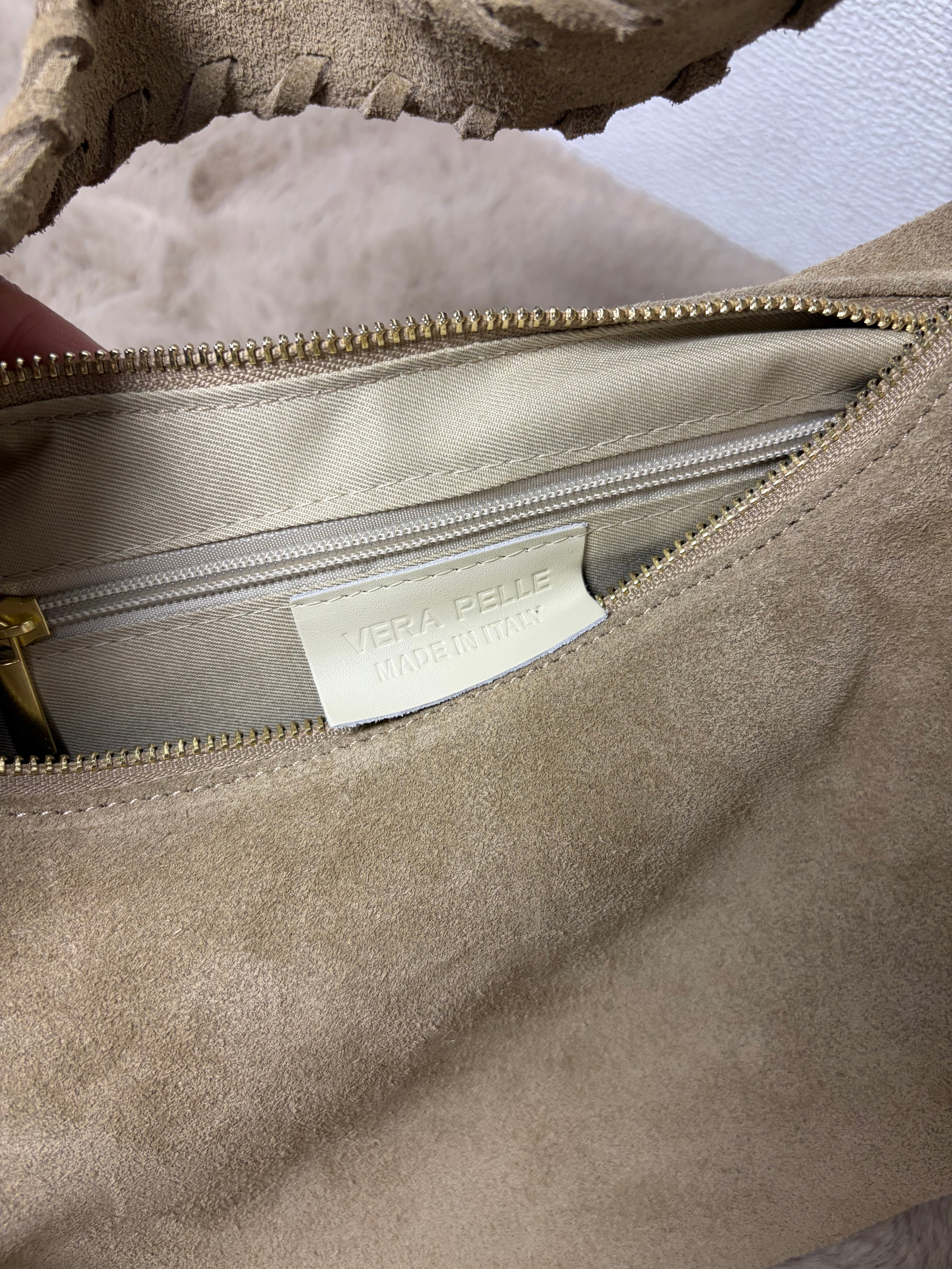Borsa mezzaluna in vera pelle